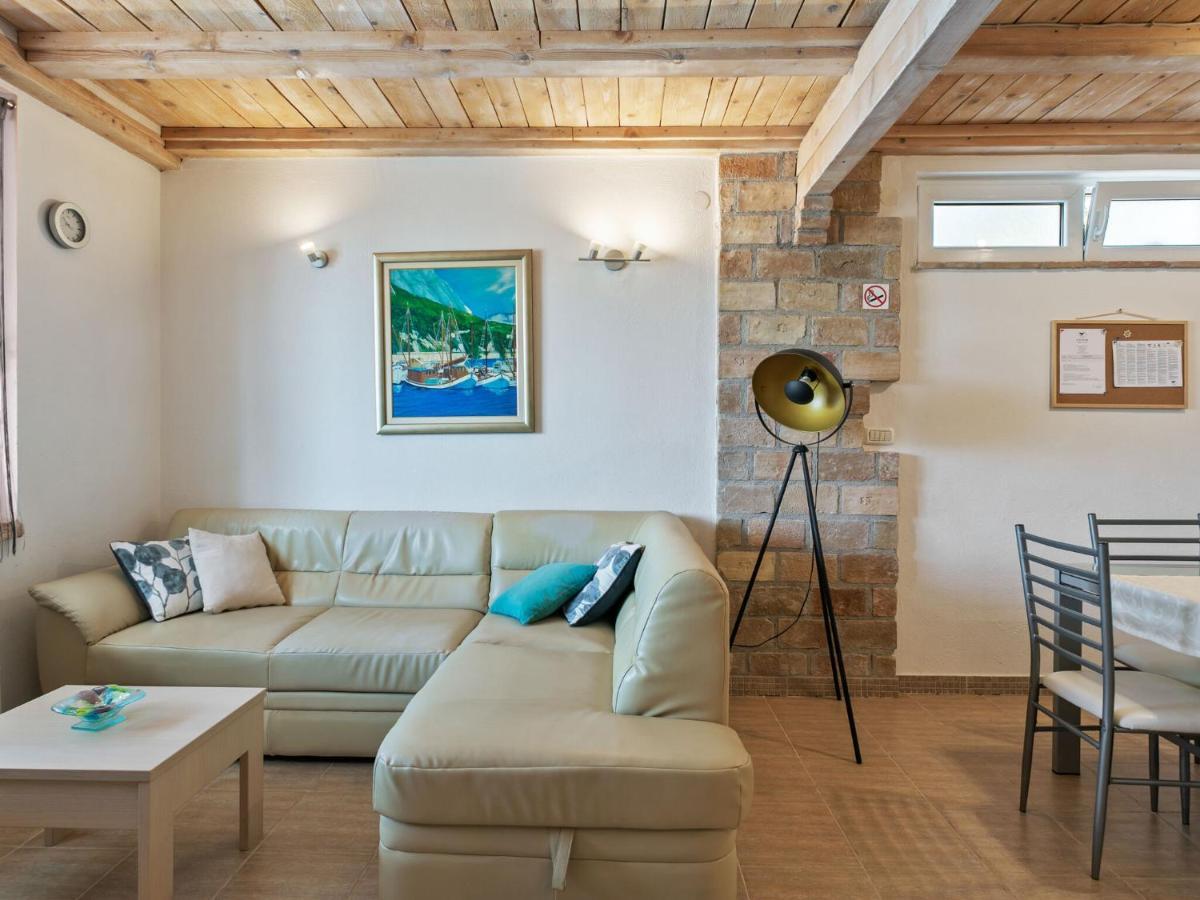Chic Holiday Home In Marina With Private Swimming Pool Exterior photo