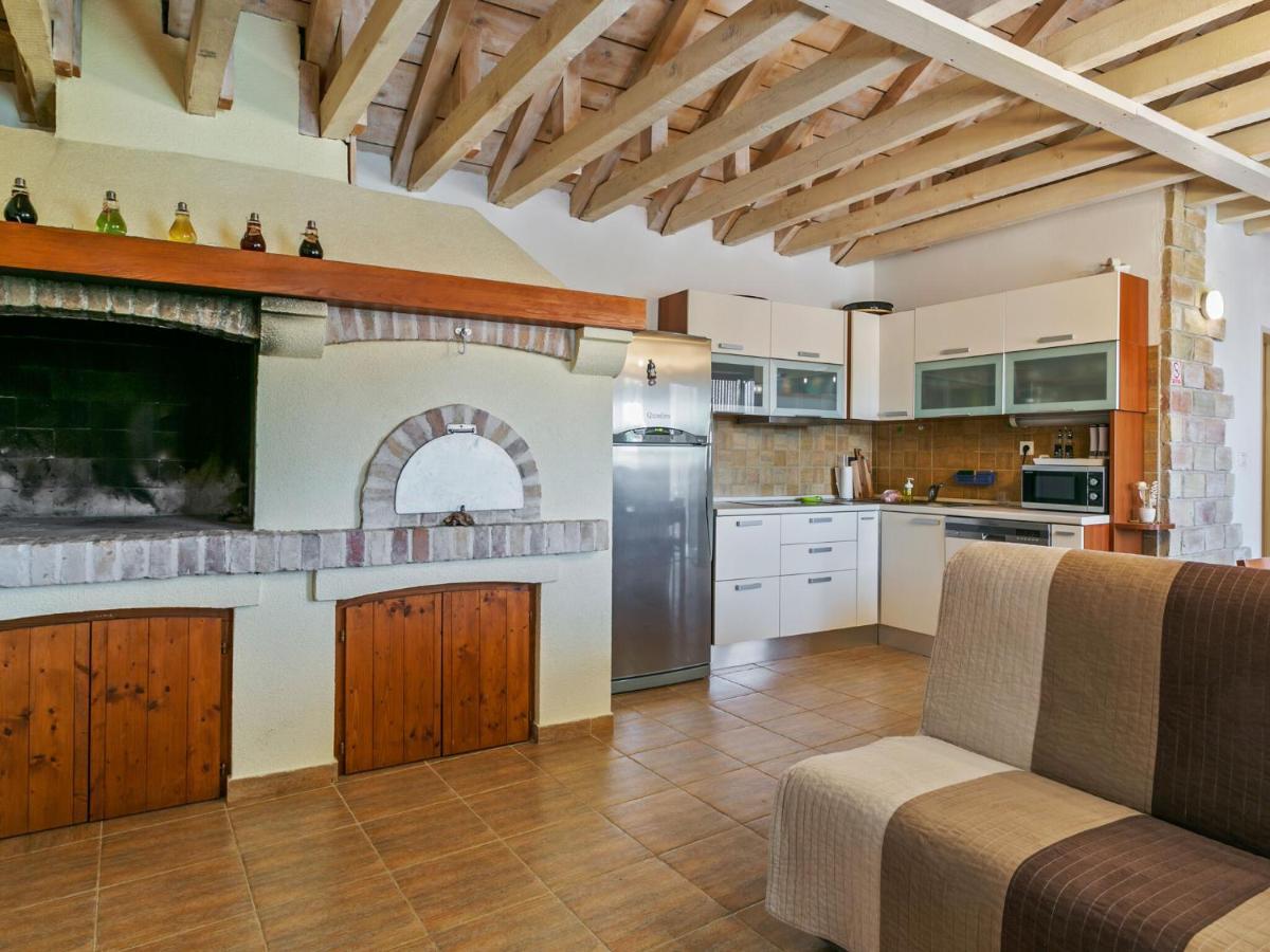 Chic Holiday Home In Marina With Private Swimming Pool Exterior photo